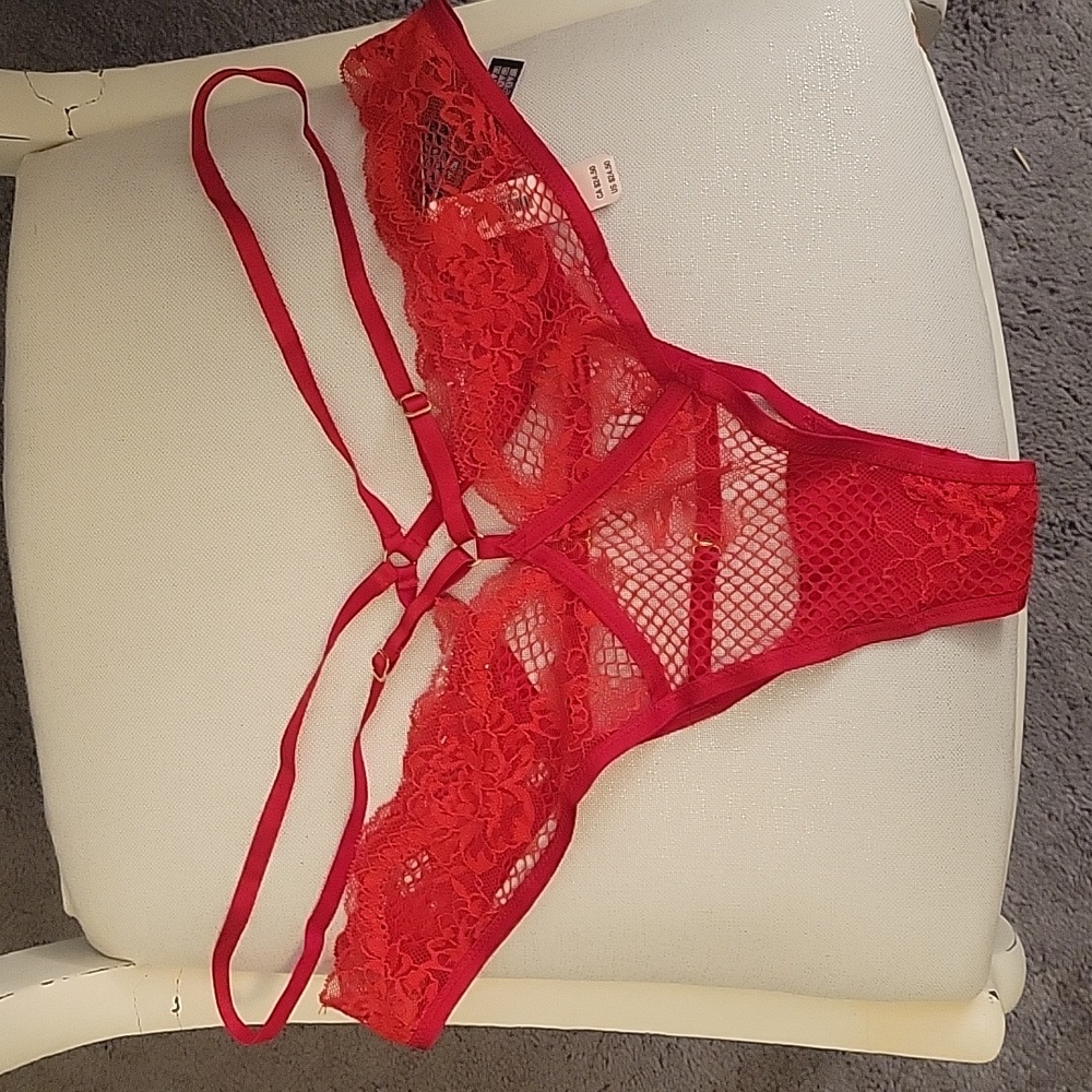 ❤️NWT Victorias Secret Sexy Red Lace Panties
